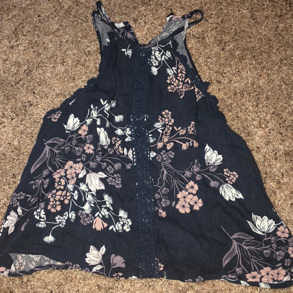Kendall and Kylie crop top